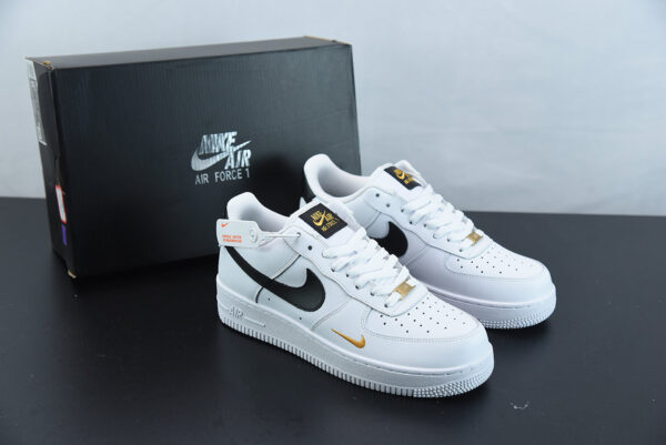 Nike Air Force 1 Essential Blanc Noir Or - Image 6